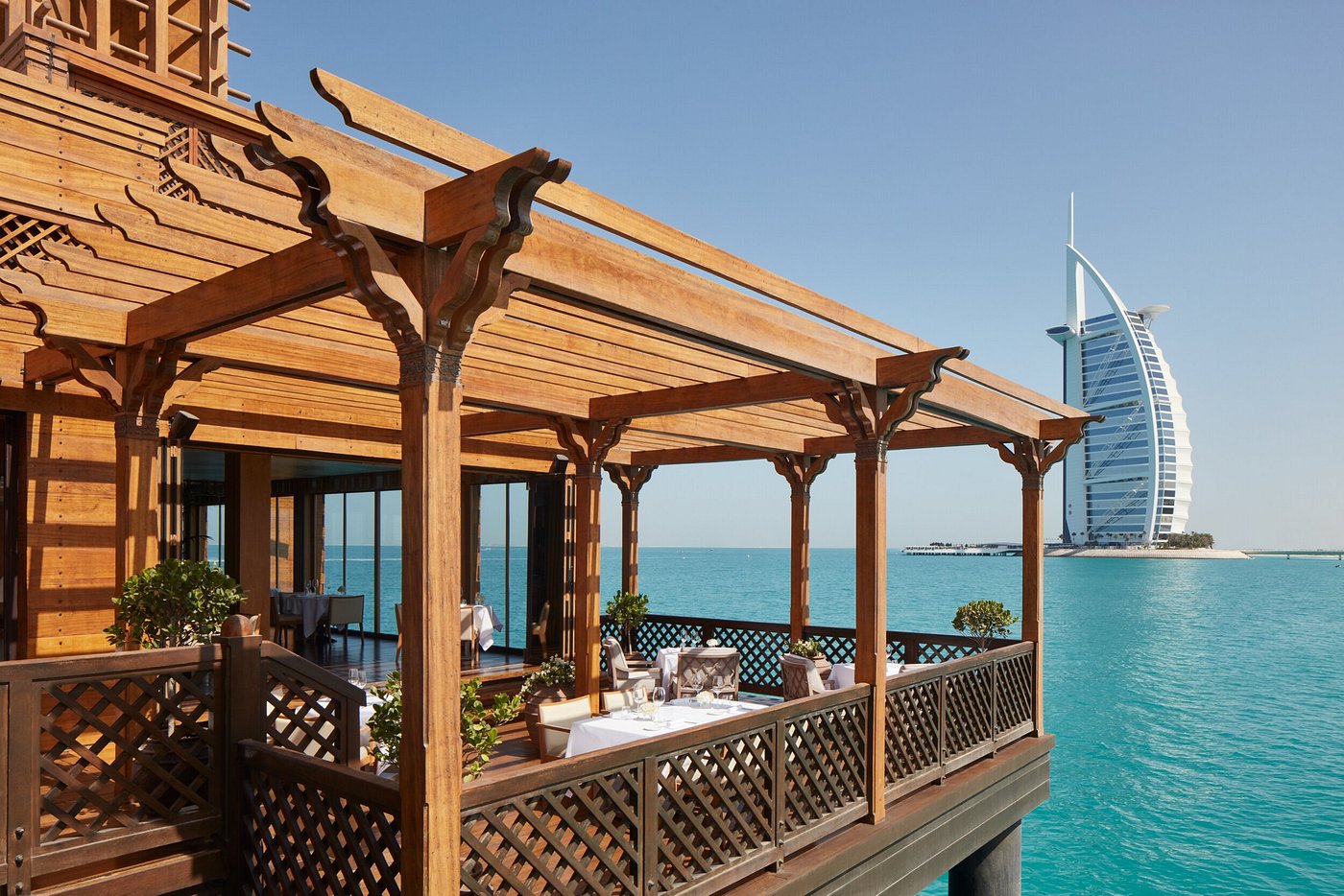 Top 15 Restaurants in Dubai: A Comprehensive Guide to the Best Places to Eat in Dubai That You Should Book in Advance